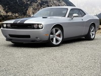 Dodge Challenger photo