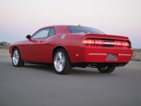 Dodge Challenger photo