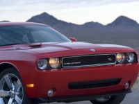 Dodge Challenger photo